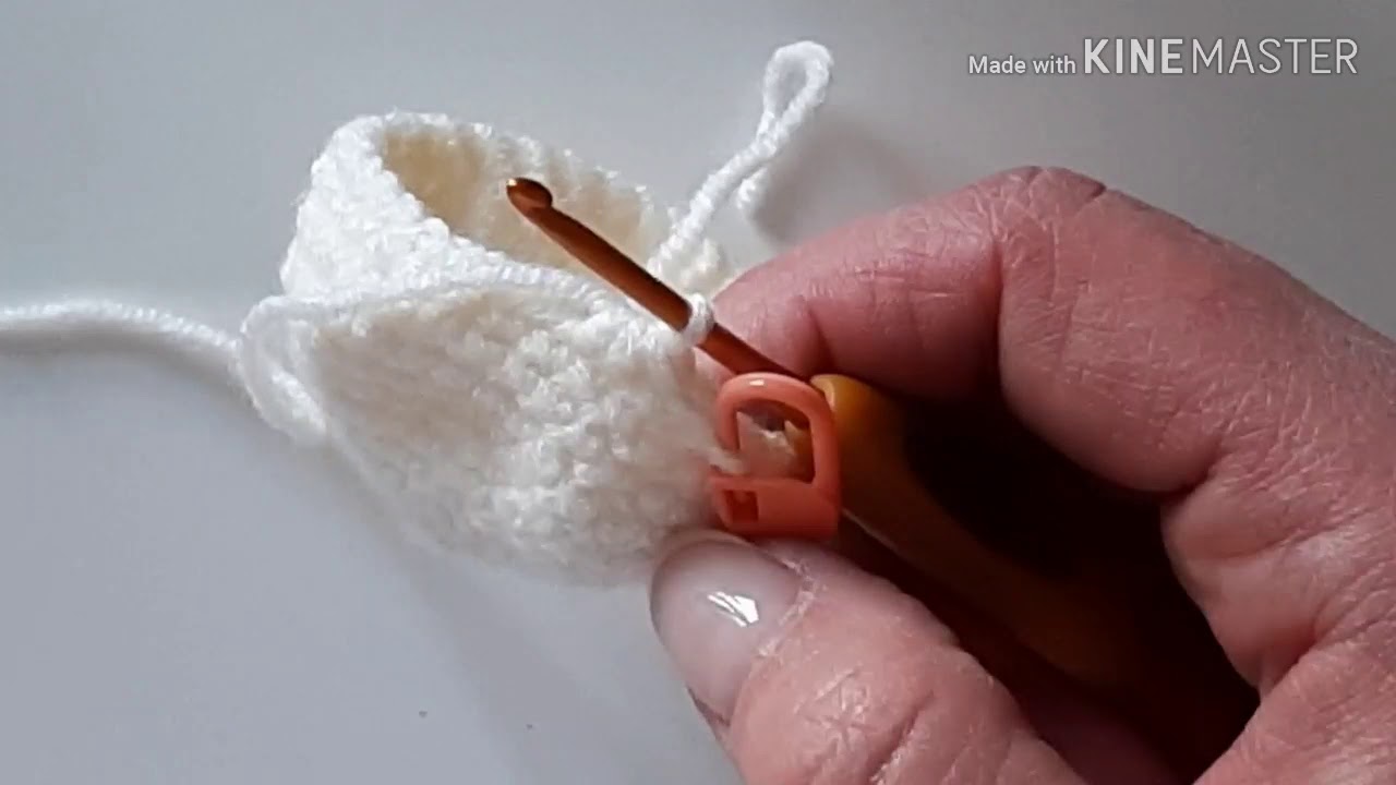 Lalka na akcesoria robótkowe cz 4- noga