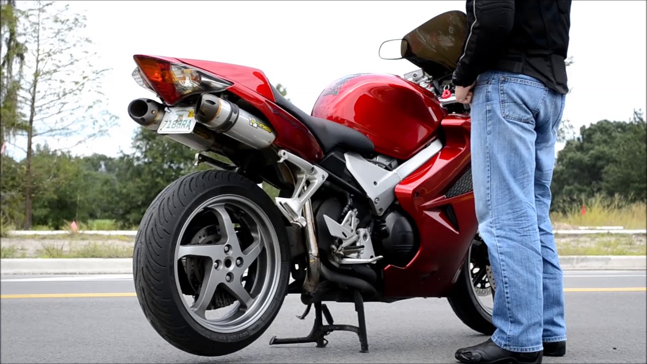 2007 Honda VFR800 Two Bros Exhaust