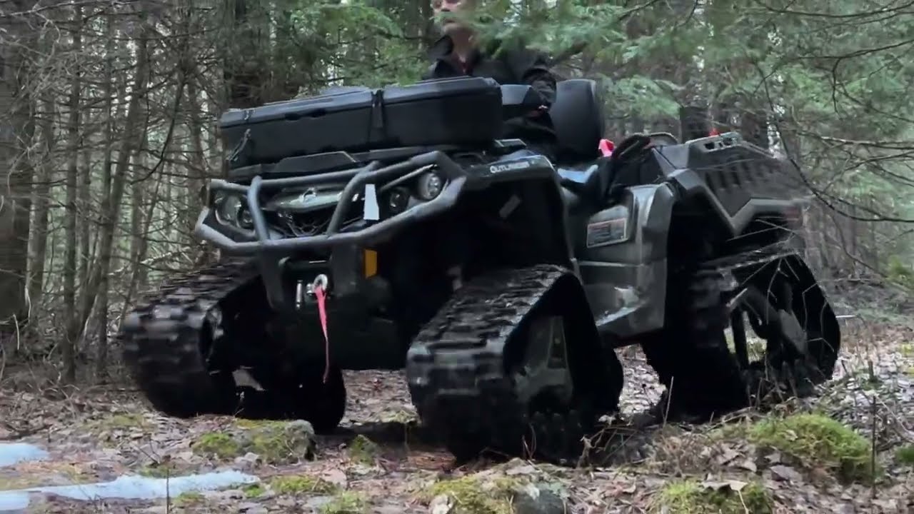 Canam Outlander 6x6 - Tracks on Forest Ground