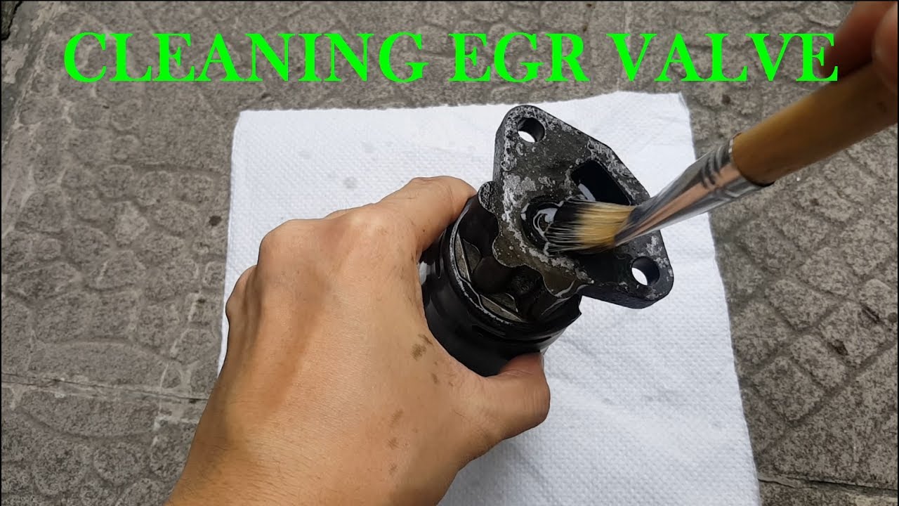How to Clean EGR Valve // Honda CRV, HRV, Civic R18A1 R20A1