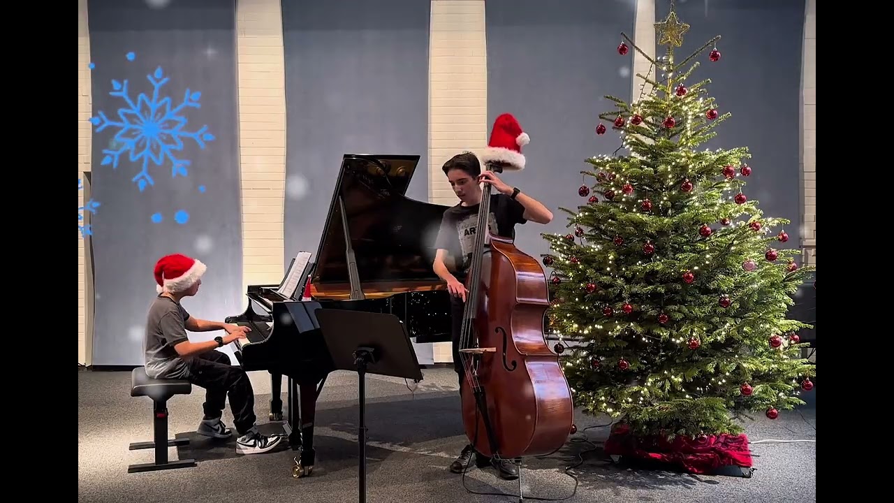 „Oh Tannenbaum“ Piano Arr.: Christoph Spendel, Bass Arr.: Ivo Deininger, 