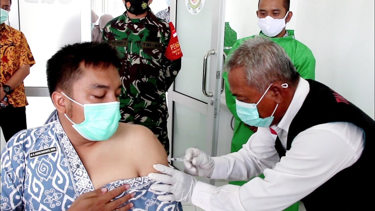 VAKSINASI COVID-19 TENAGA KESEHATAN PUSKESMAS SUKAMULYA MAJALENGKA