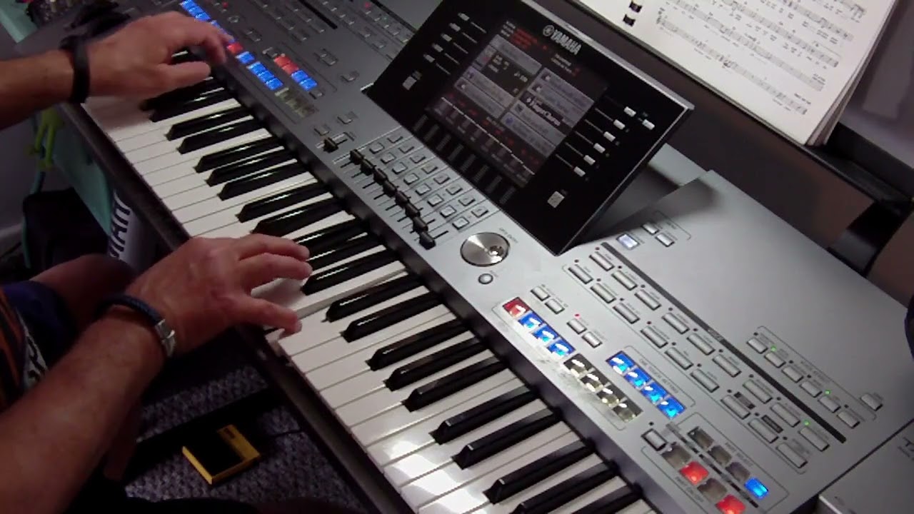 Sultans Of Swing (Cover) - Yamaha Tyros 5
