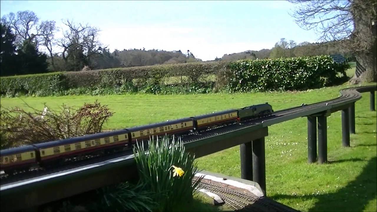 Gauge one British Railways Mark 1 coaches Blood & Custard