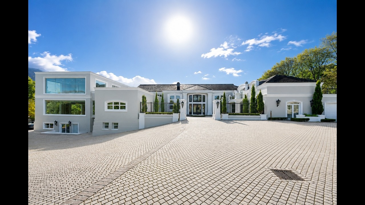 Constantia Upper luxury home situated in Cape Town | Hardie Property