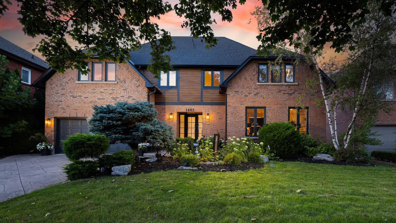 1483 The Links Drive, Oakville, ON