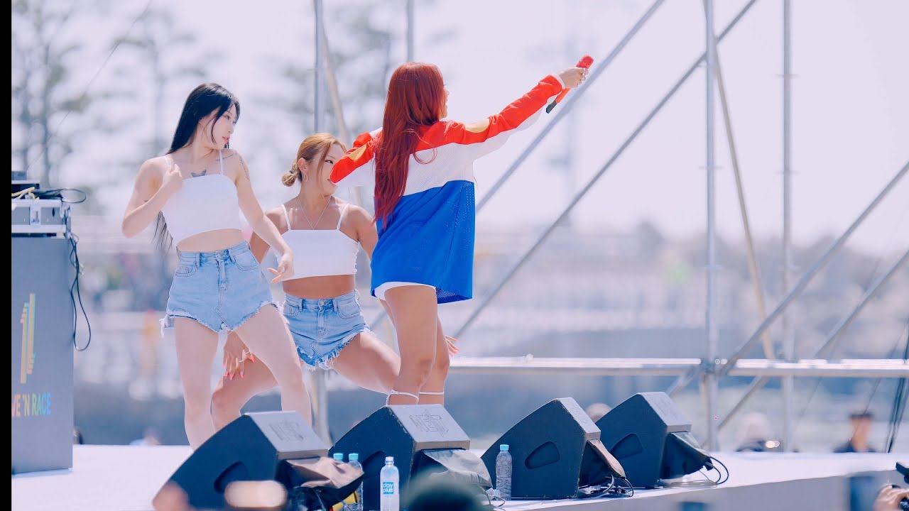광안리에서 효린 씨스타 메들리 MA BOY+TOUCH MY BODY+SHAKE IT@240407 광안리 기브앤레이스 직캠