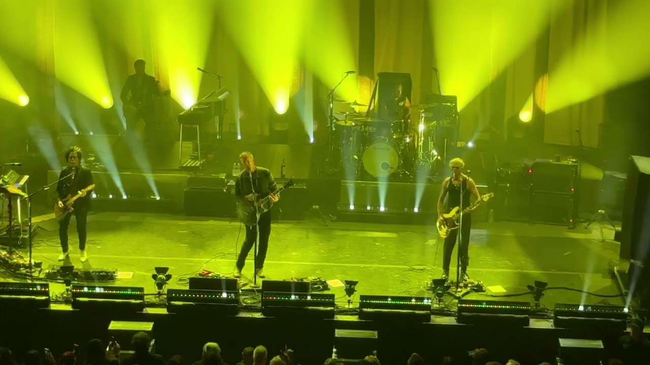 Queens of the Stone Age - 12 Smooth Sailing - MGM Music Hall at Fenway Boston MA June 10th 2025
