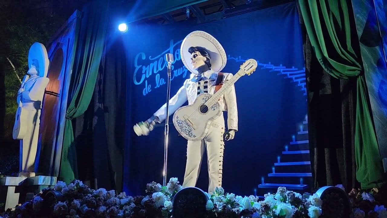 Ernesto de la Cruz at Oogie Boogie Bash 2022 (Halloween Night)