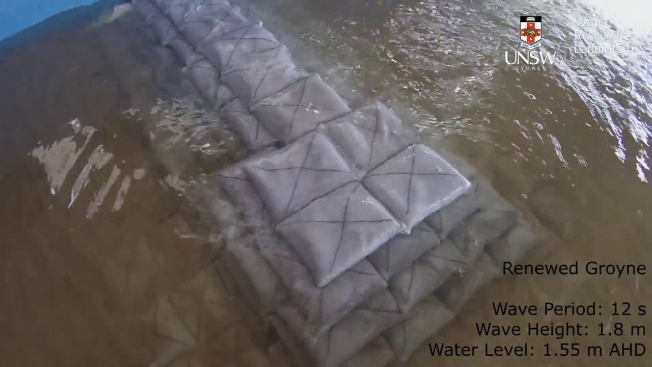 Maroochy River geotextile sand container groynes - physical model testing