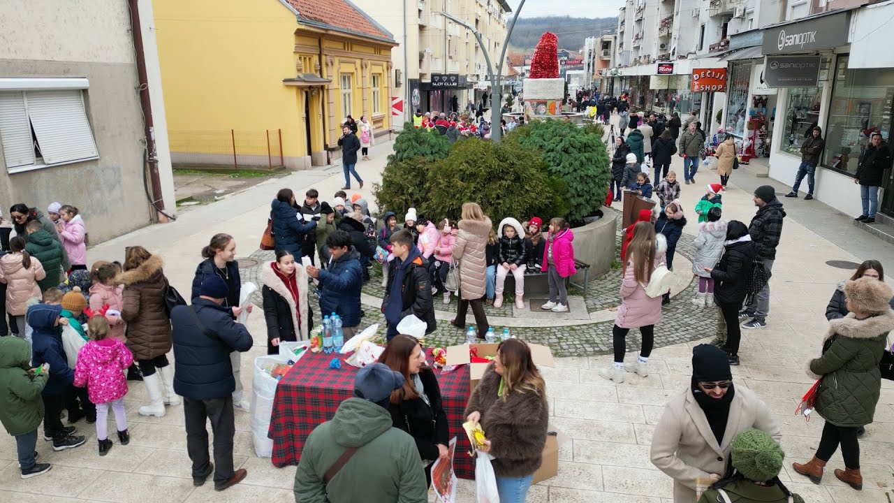 Novogodišnji bazar u Petrovcu na Mlavi  LORTUS media 26.12.2025.