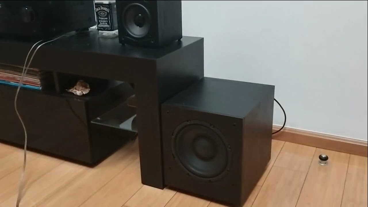 Subwoofer Aktywny Koda SW-850 MKII Kr&oacute;tki Bass Test! #koda #subwoofer