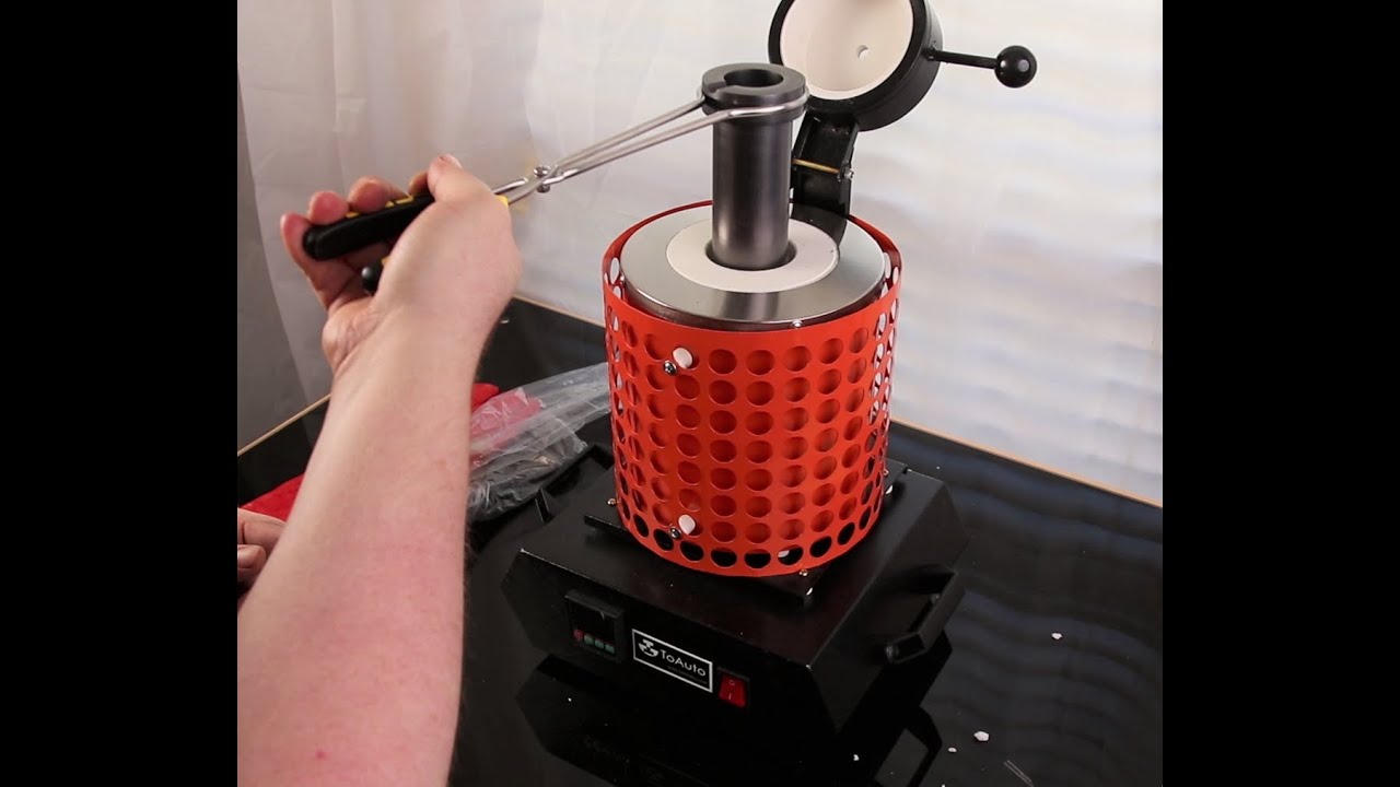 Trying Smelting For The First Time Using The TOAUTO Melting Furnace