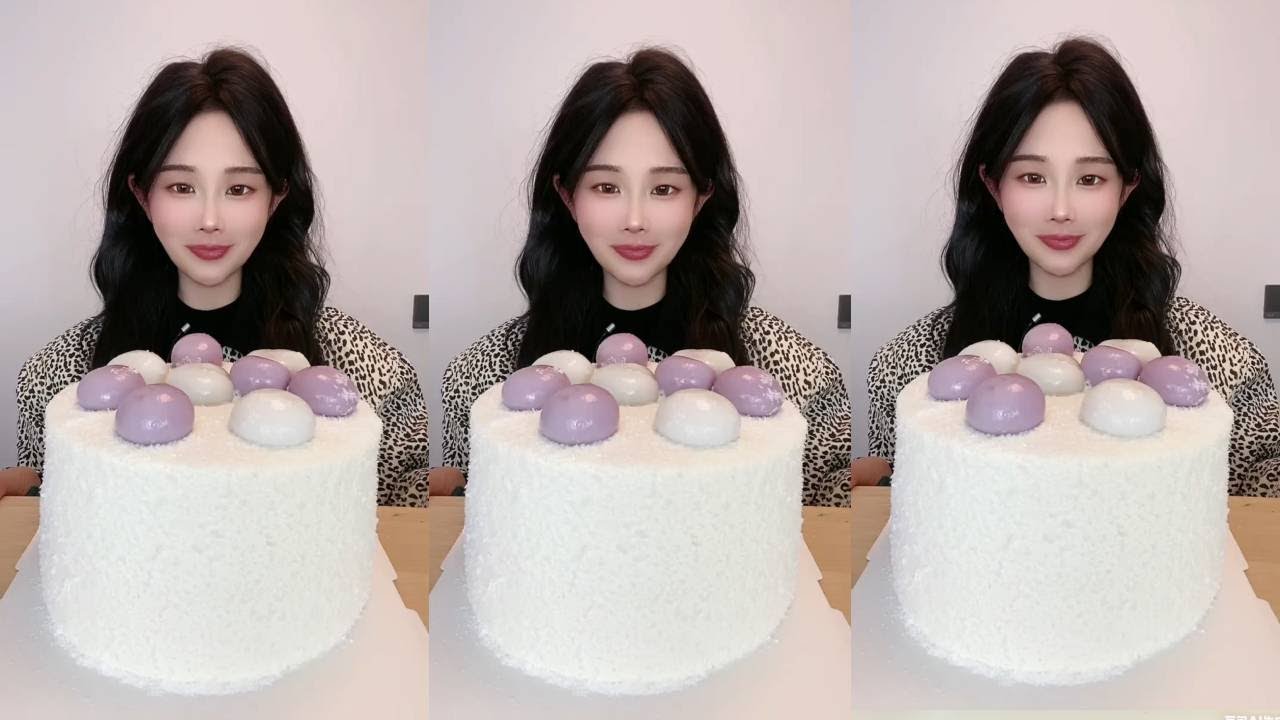 Asmr🍰Eating 🍰Homemade Cream Cake: Pure Comfort in Every Slice！