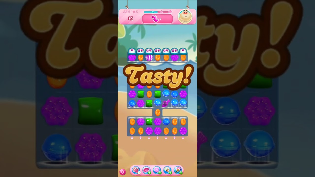 candy crush saga game playing level 284