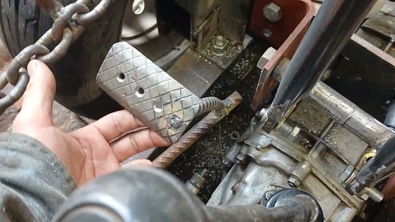 Рулевой механизм мини трактора.