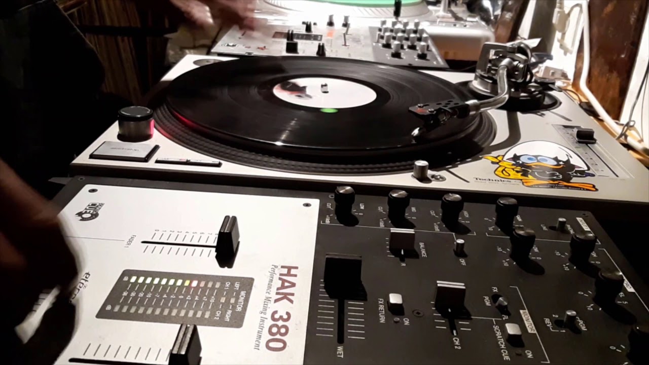 DAY 32 - Tazers (100 days of scratching)