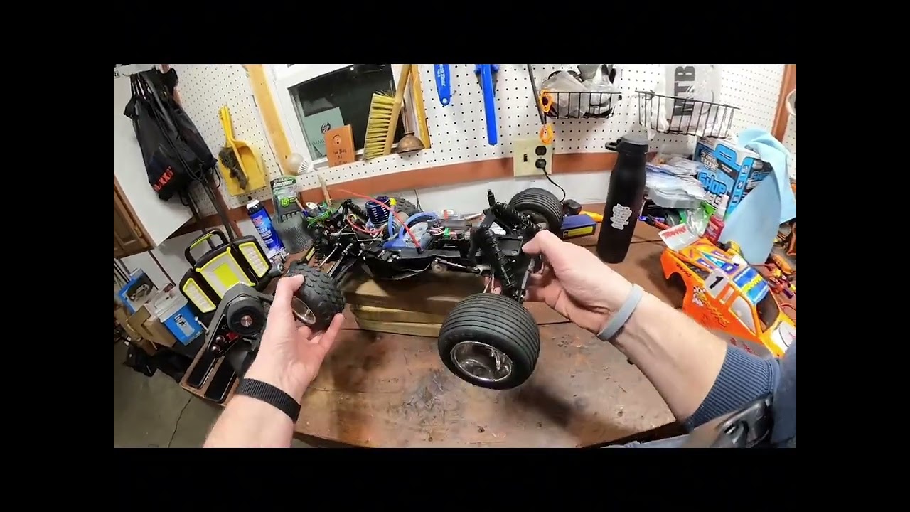 Finale:  Vintage Traxxas Nitro Rustler 