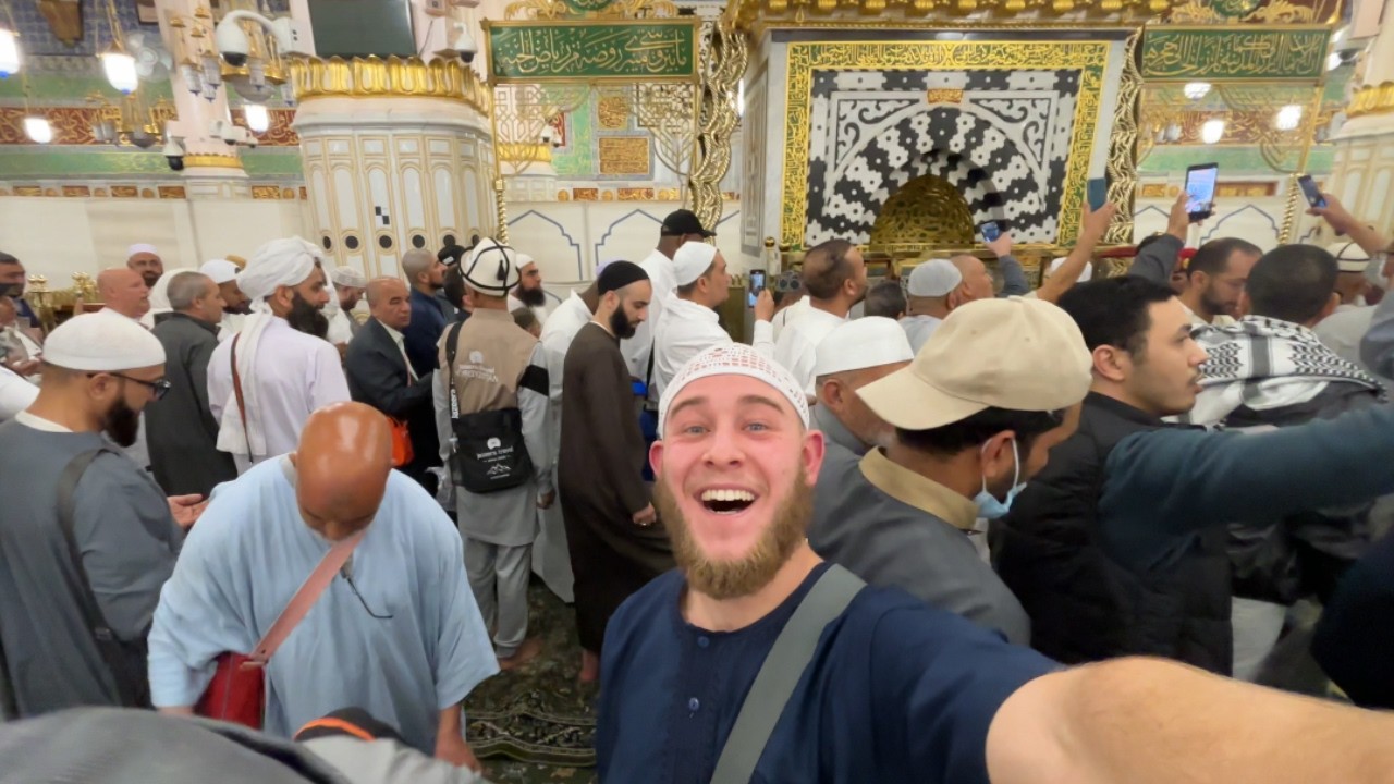 Praying Fajr in the Rawdah on a Friday in Ramadan | Madinah Experience 🇸🇦