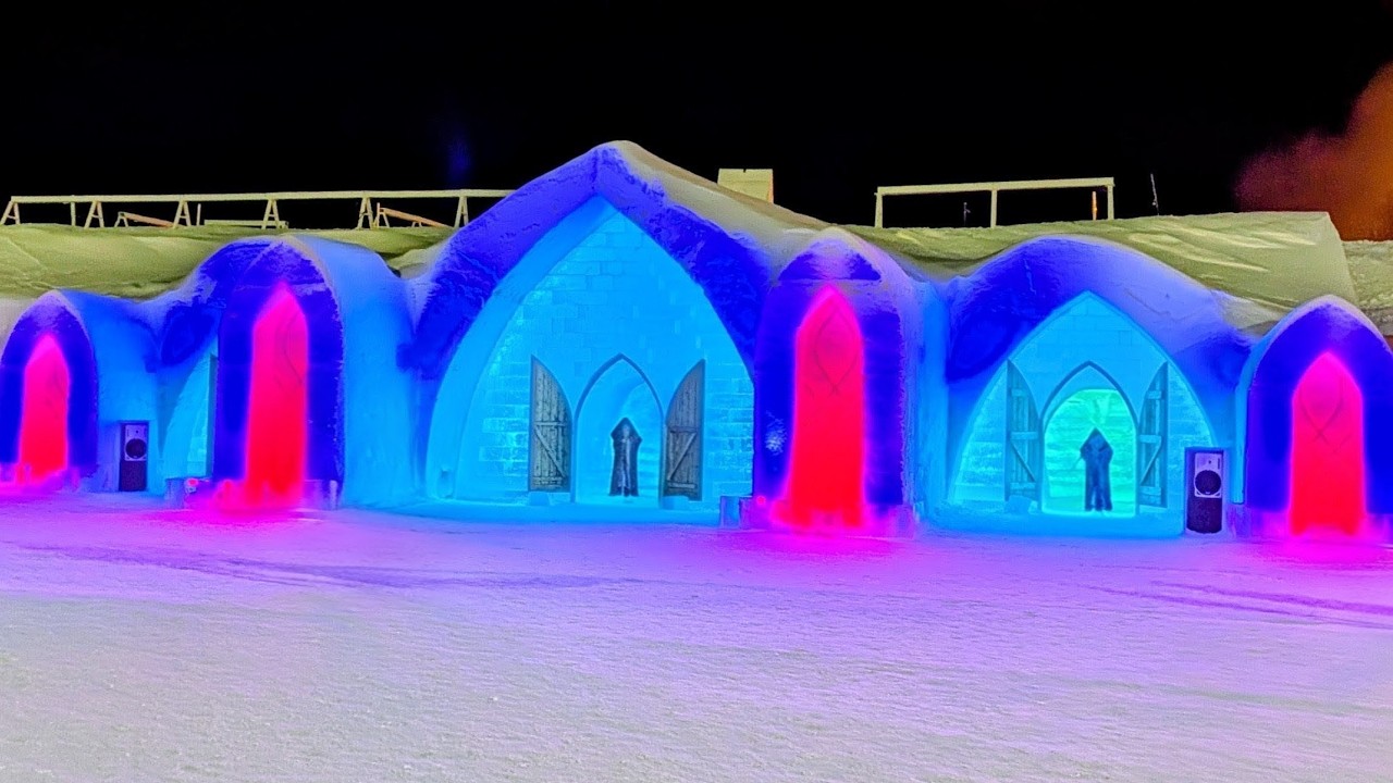 Ice Hotel - Hôtel de Glace - Quebec City