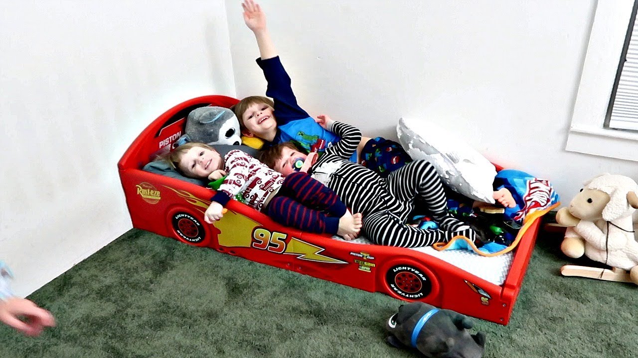 TWINS FIRST NIGHT IN THEIR TODDLER BEDS DOES NOT END WELL / special needs child Angelman syndrome