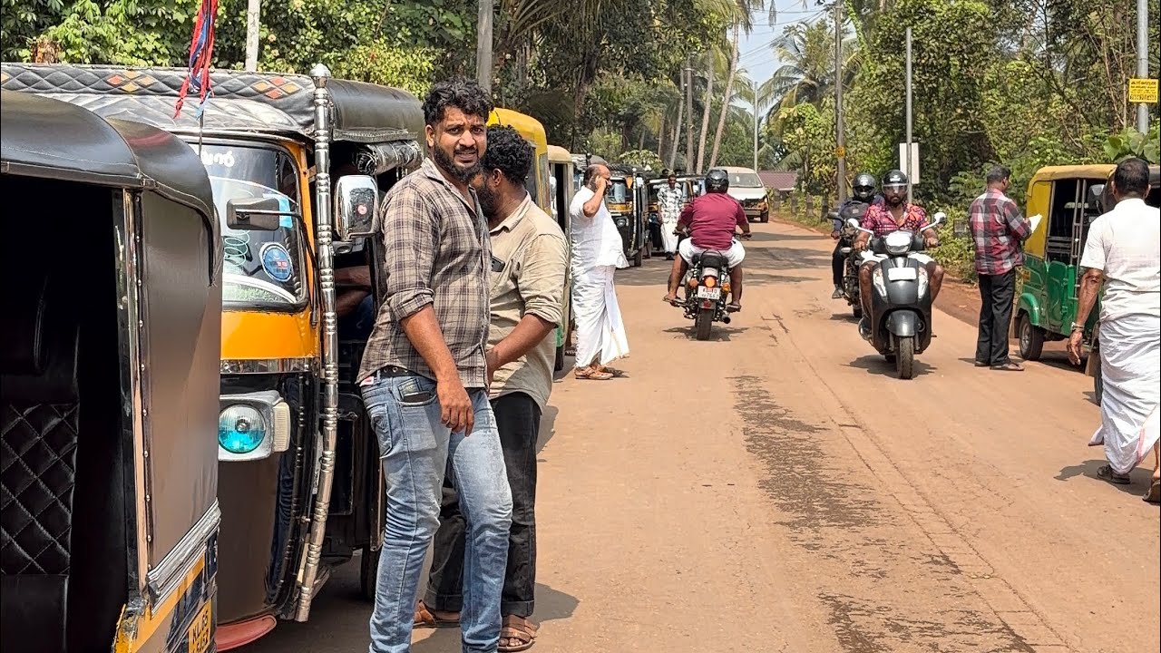 ഒട്ടോകാർക്ക് വർഷാ വർഷം ഉള്ള ഒരു ഏർപ്പാട് Kerala Auto Draivers/Kerala Smile 