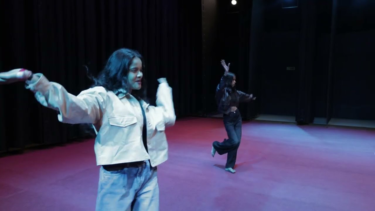 That one junior senior dua in uni..... Dance performance on fresher's....#yt 