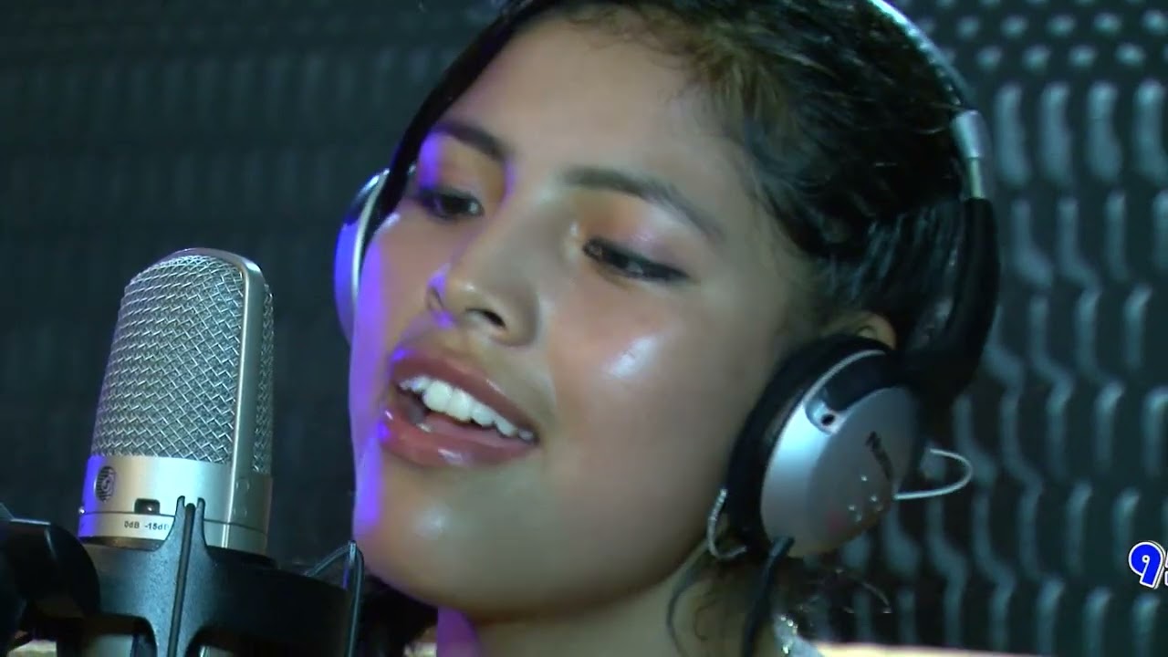 NOEMI HUAMAN parranda CANTANDO CON ORQUESTA MUSICAL TENTACION DEL PERU Y GRABADO en sentimiento