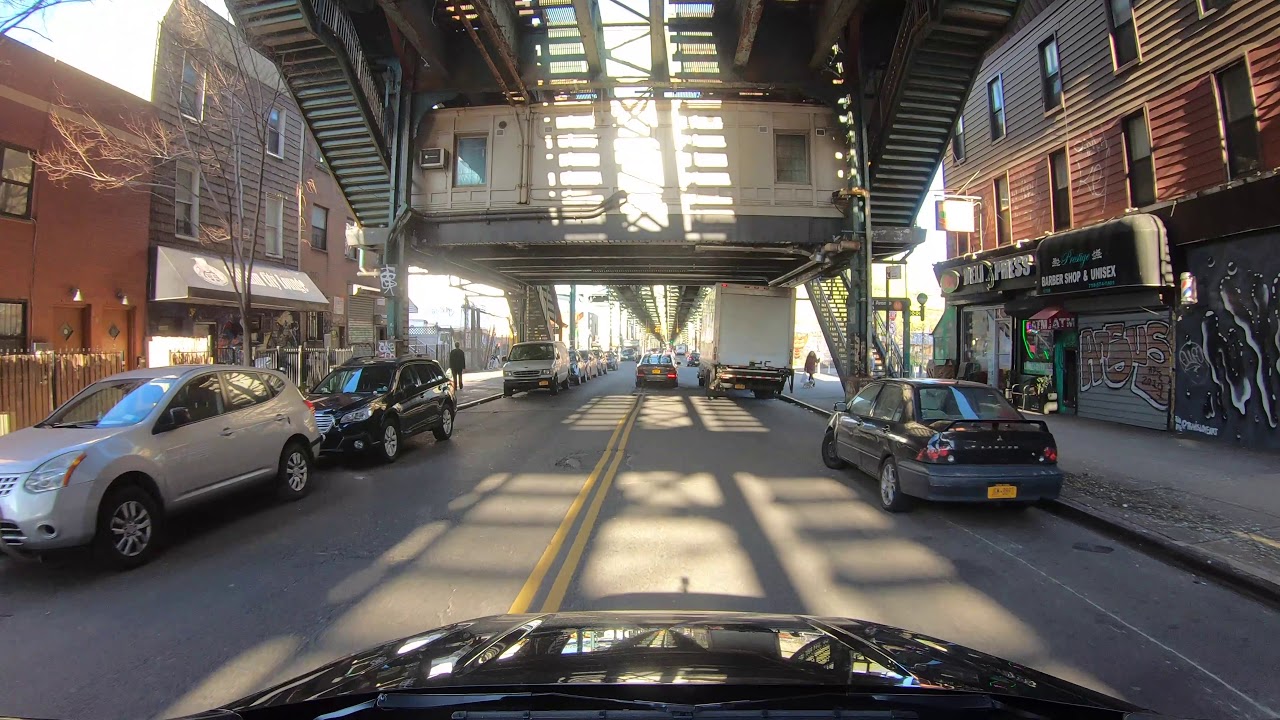 ⁴ᴷ⁶⁰ NYC State of Emergency : Broadway & Myrtle Avenue in Bushwick, Brooklyn (April 11, 2020)