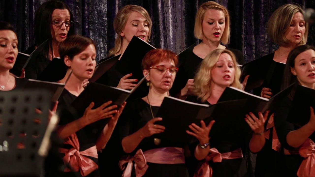Ženski zbor Vox feminae: One minute madrigal/Donald Moore