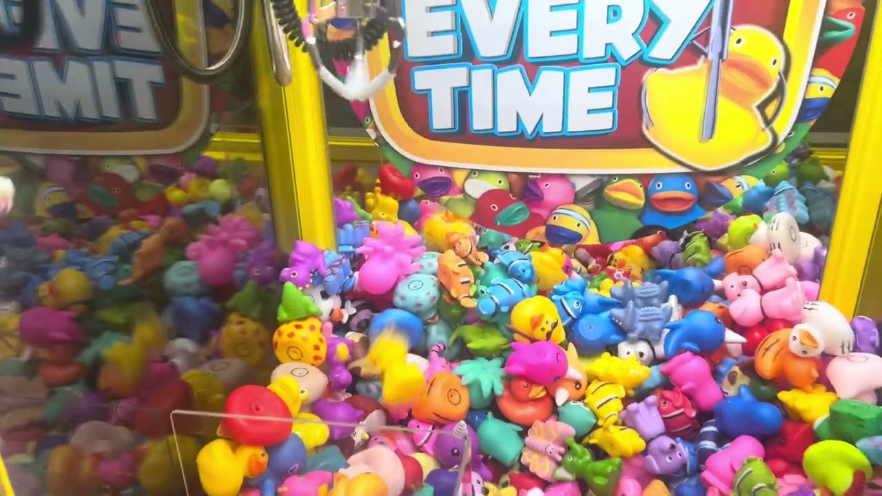 Coastal amusements Lucky duck Claw machine at Funspot