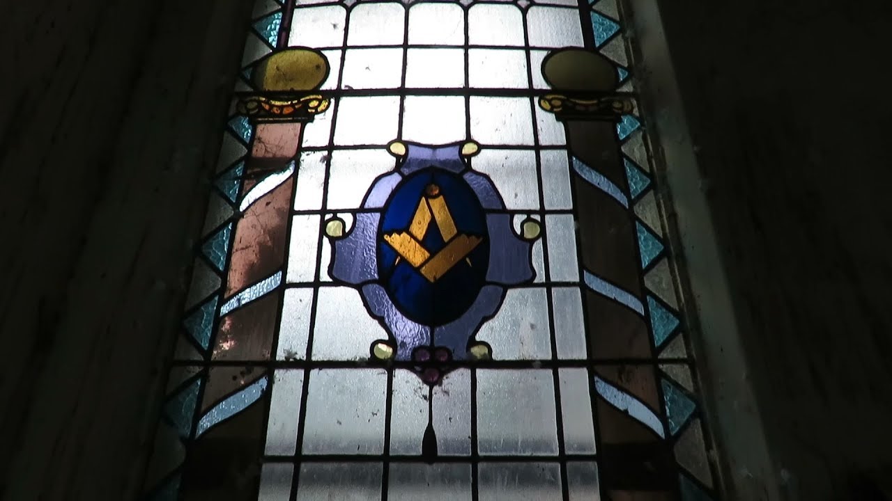 Abandoned: Morton Ray Masonic Temple *FOUND SECRET ROOM!*
