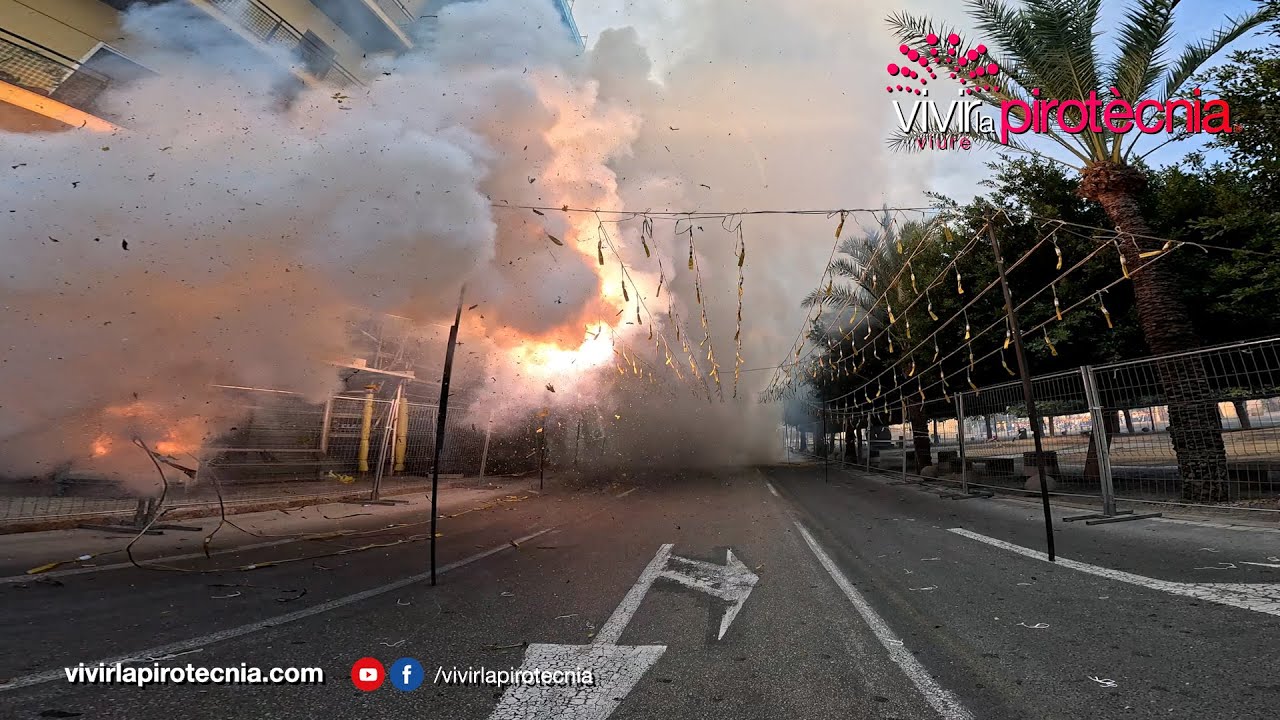Pólvora Tot l'Any 2025 Fogueres / Hogueras Alicante, Mascletá 14:00h, 2 Noviembre, Pirotecnia Dragón