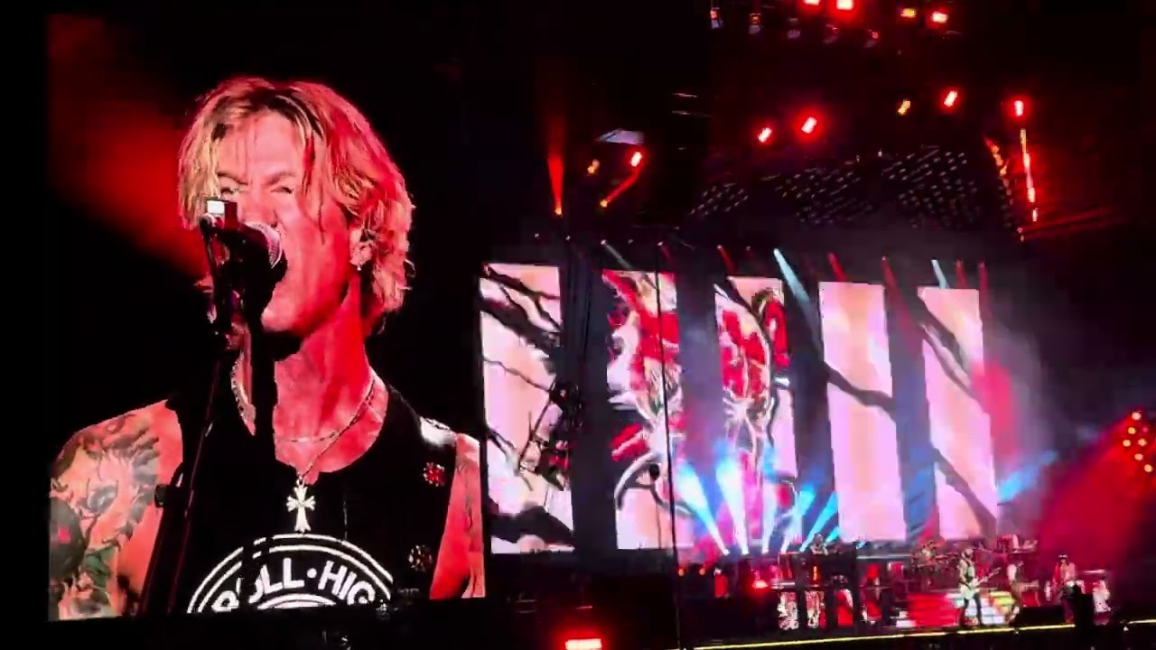 Guns N' Roses Thunder and Lightning Duff McKagan on vocals Yokohama Japan 5th May 2025