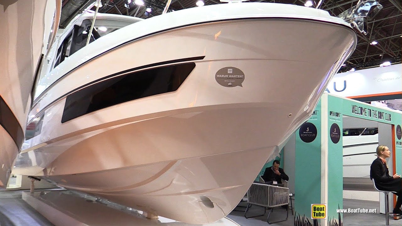 2018 Beneteau Antares 9 Motor Boat - Walkaround - 2018 Boot Dusseldorf Boat Show