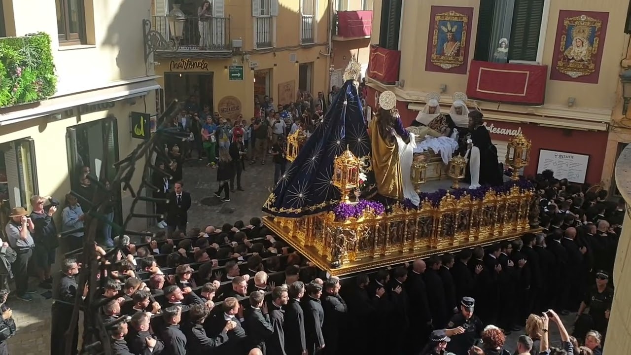 La Sagrada Mortaja, curva de calle Granada a Calle San Agustín, Málaga 2023