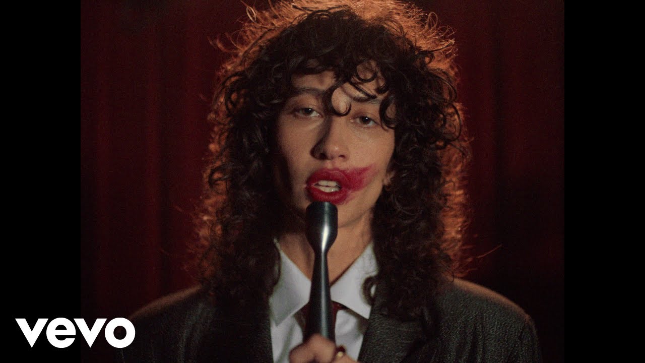 Towa Bird - Gentleman (Official Music Video)