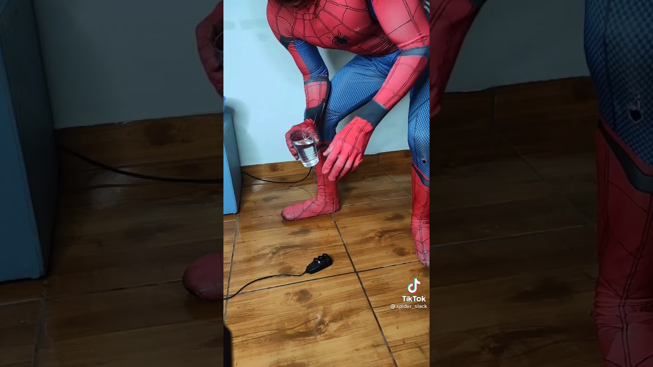 Pauvre spiderman