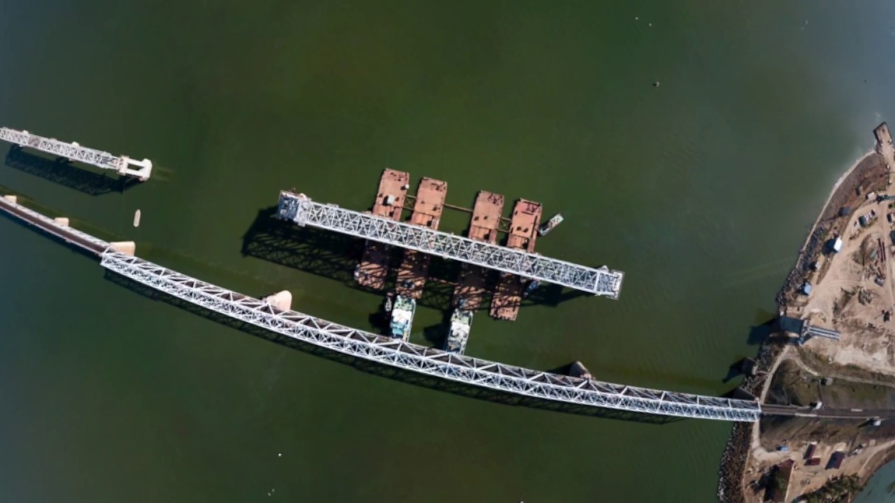Строительство моста на участке Морозовская - Волгоград Приволжской ж.д., август - сентябрь 2017г..