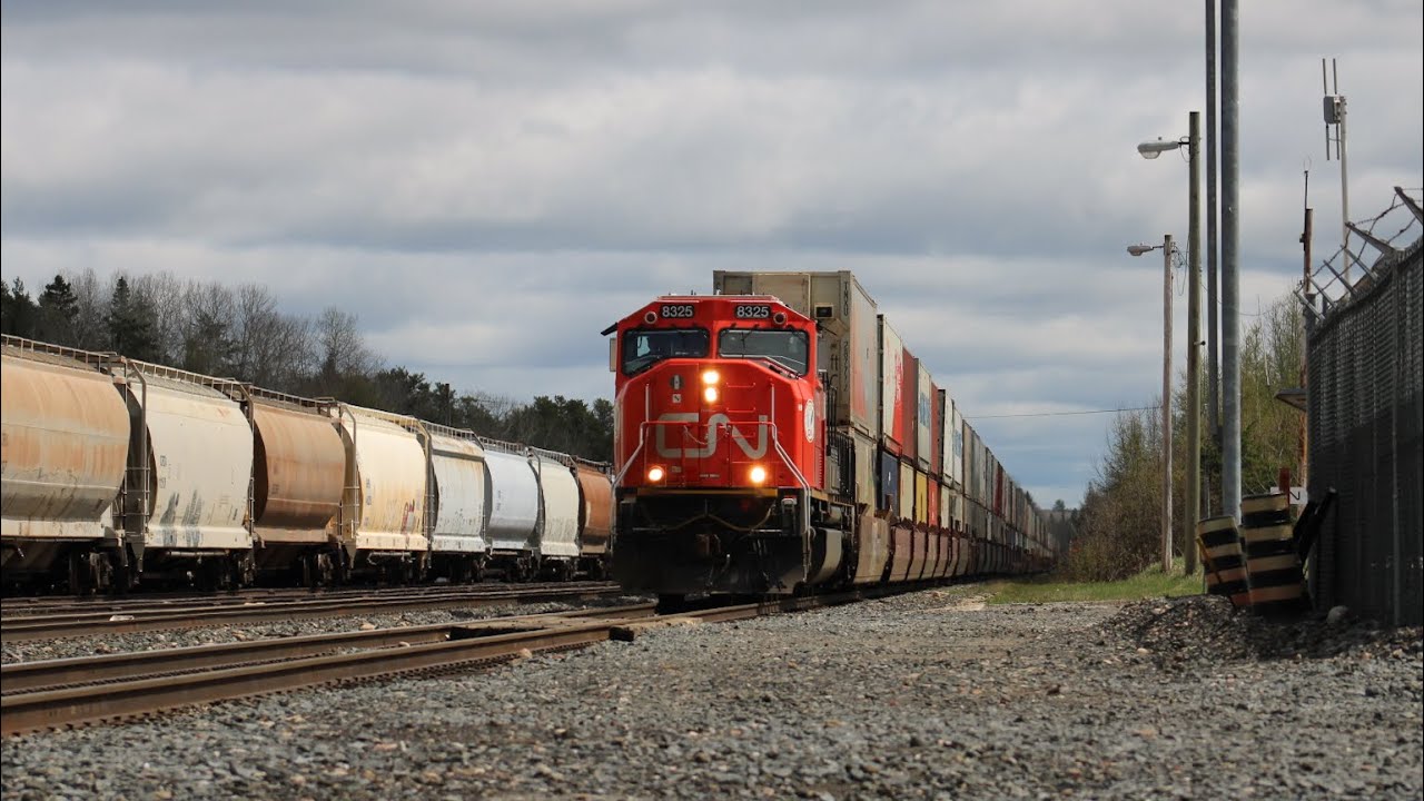 The Speed! CN Q108 Z115 Z111 in Foleyet Ontario