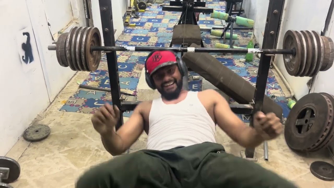 This is my first bodybuilding and gym workout video on YouTube 💪  I am starting my fitness journey, 