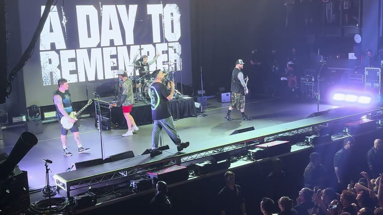 All Signs Point to Lauderdale (Live) - A Day To Remember (4K)