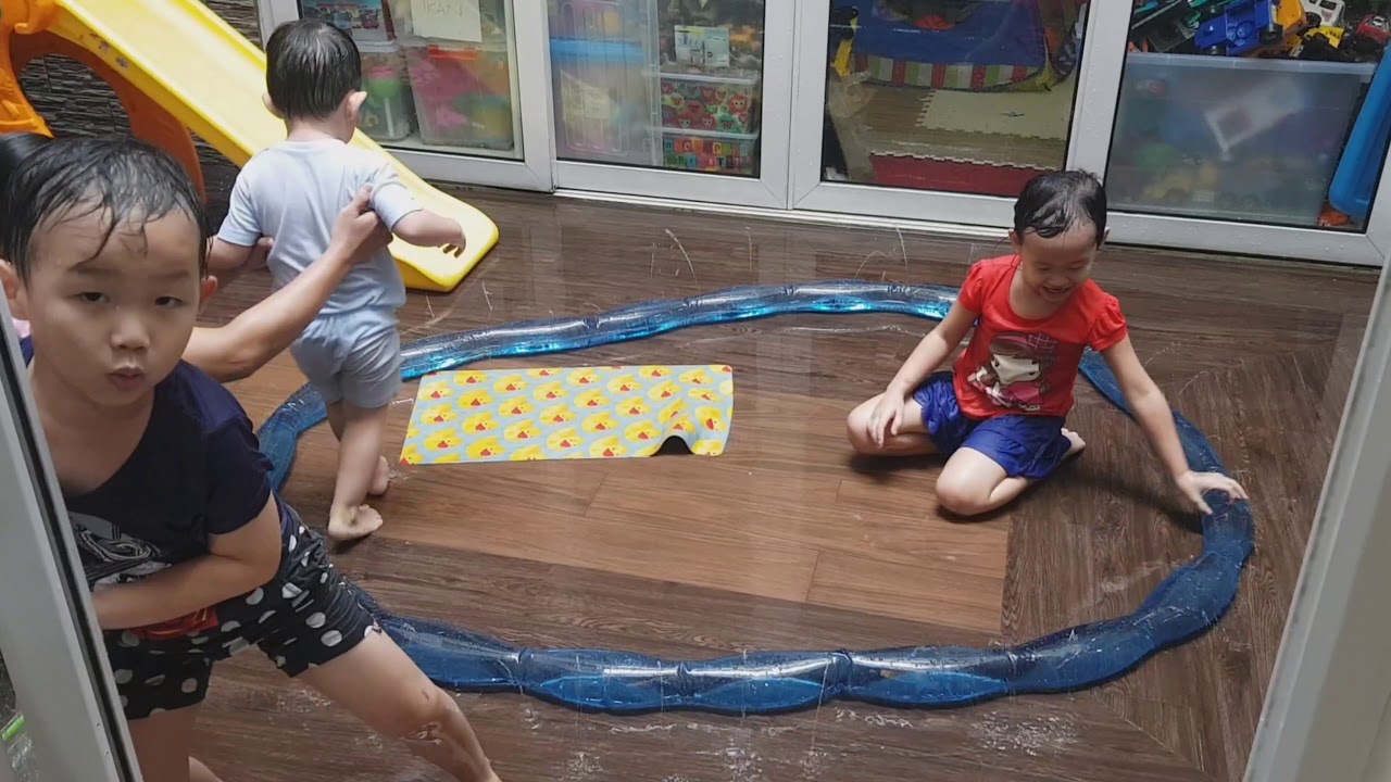 TIPS WEEKEND NGANGGUR buat mama yang malas.. KASIH AIR biar anak anteng mama senang 😂😂