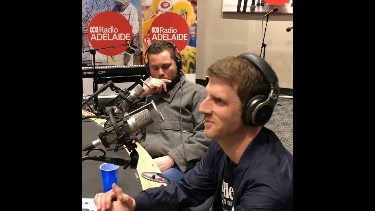Members of the former band Crisp talk about Sia and her early career with them.