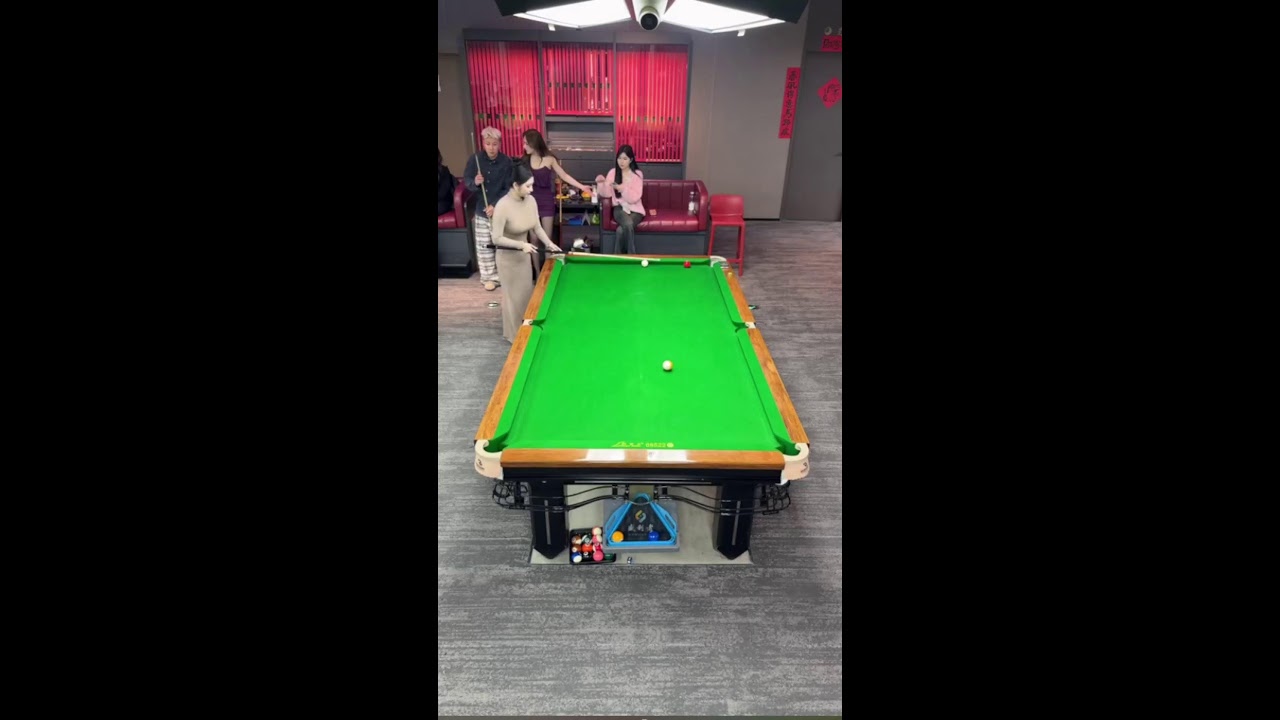 Live Fancy Billiards: Watch This Beauty Master the Table   #bida  #billiards #reviewbida