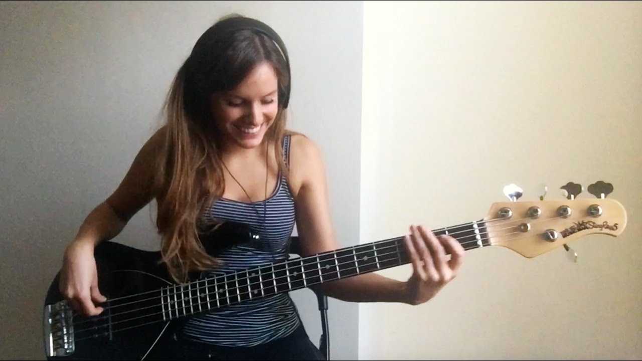 Bruno Mars - Chunky (live) [Bass Cover]
