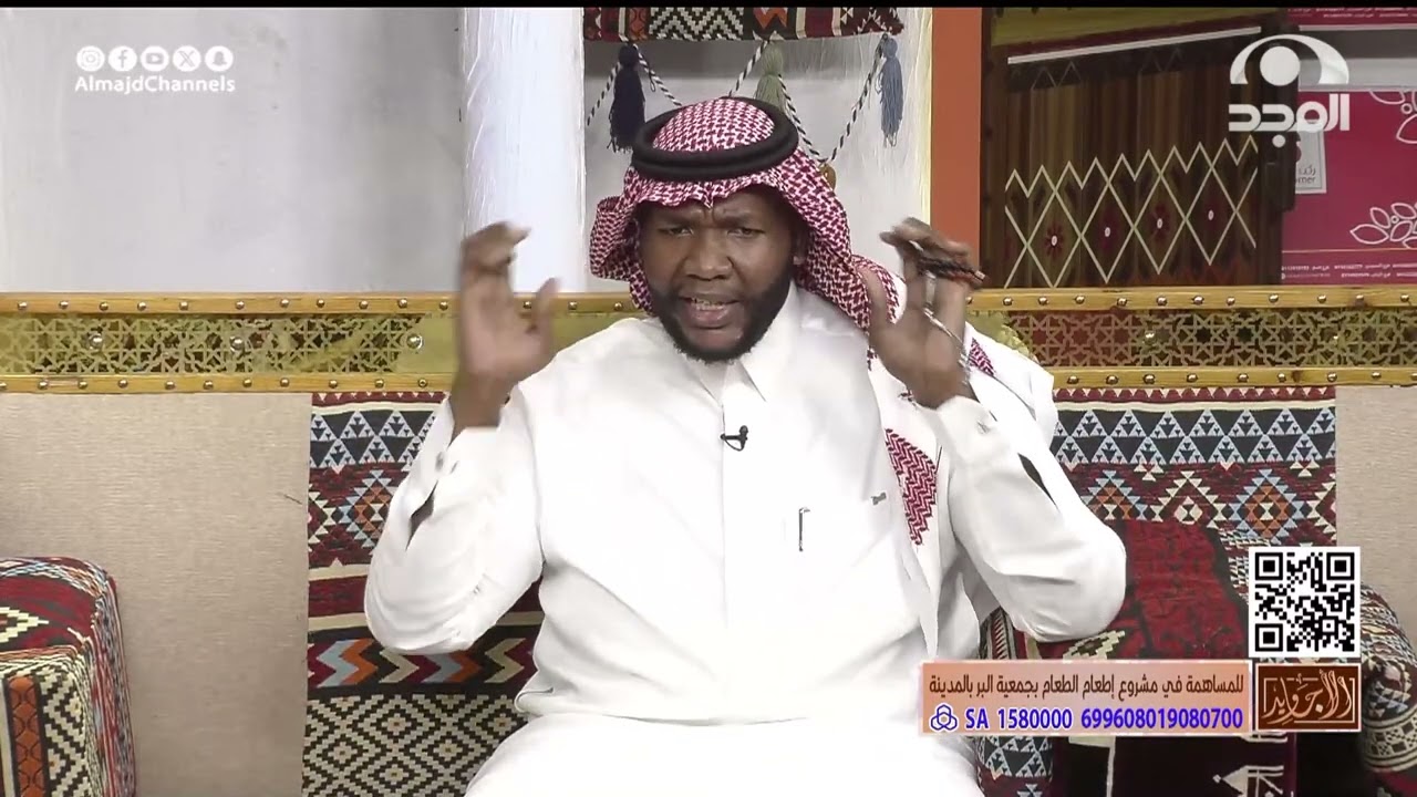 رجل وقع في مصيبة سيئة فاعتزله قومه فكان فقير حتى سيارته توقفت في دوار قدم سيارة شرطة وهذا ما حصل!