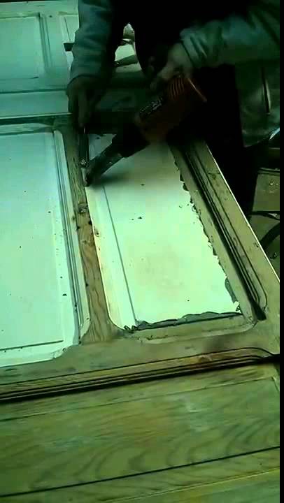 Decapando una puerta