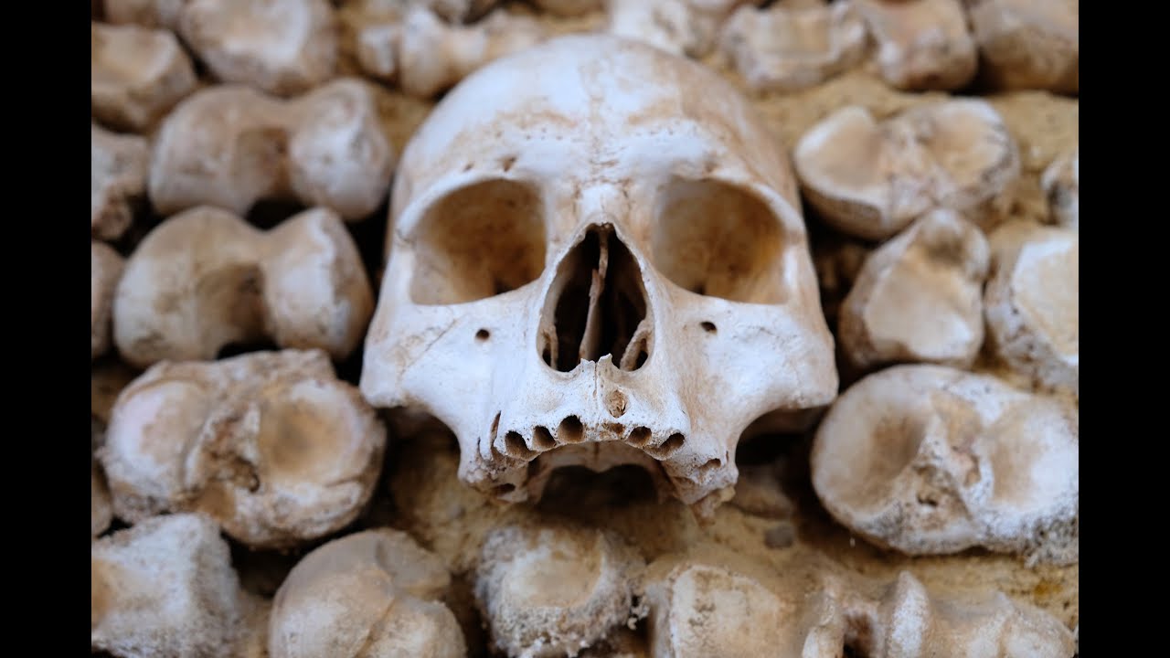 Capela dos Ossos em Faro