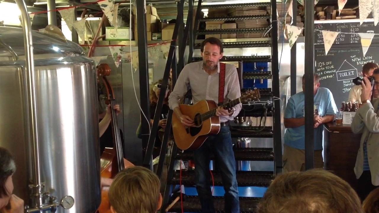 New Lion Brewery Sessions: Alasdair Roberts & Band: 'Waxwing'